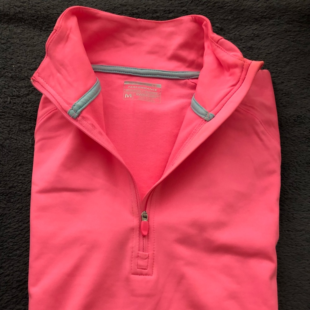 Workout pullover